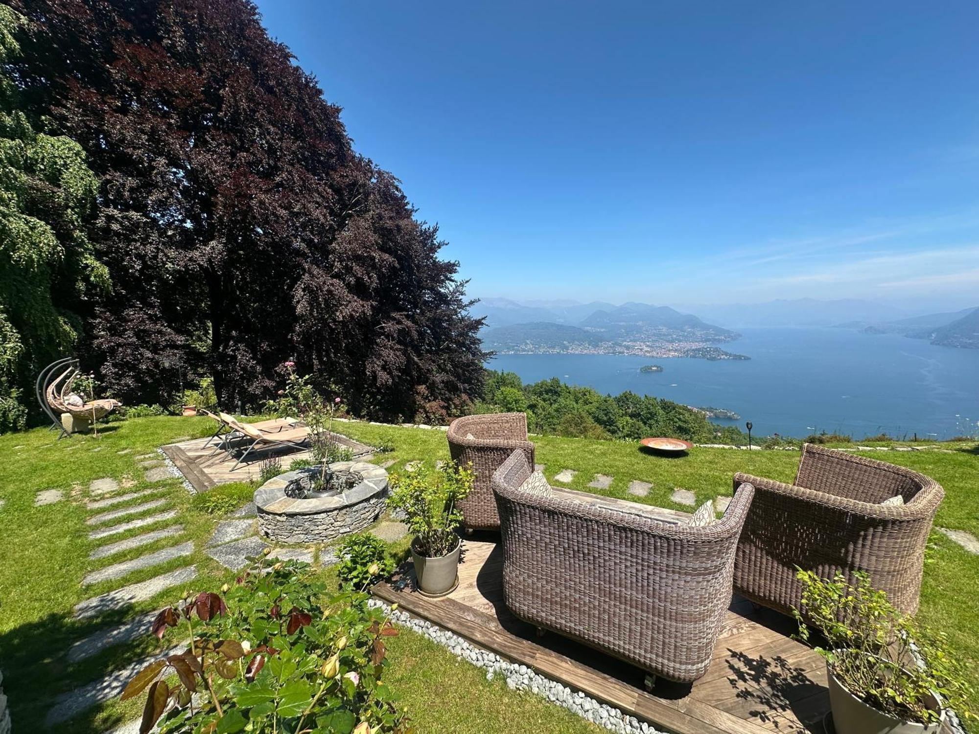 סטרסה Private Luxury Spa & Silence Retreat With Spectacular View Over The Lake Maggiore מראה חיצוני תמונה