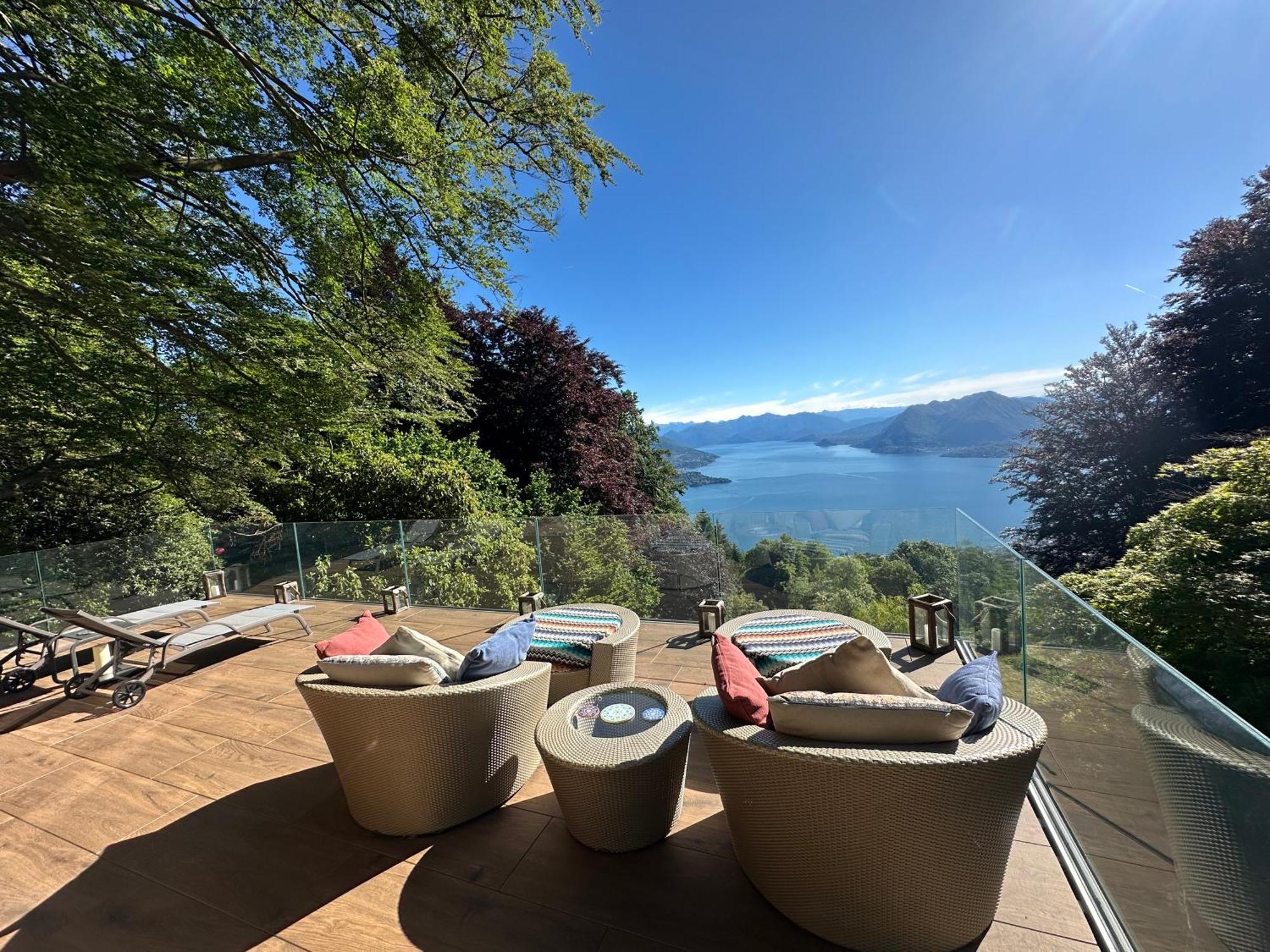 סטרסה Private Luxury Spa & Silence Retreat With Spectacular View Over The Lake Maggiore מראה חיצוני תמונה
